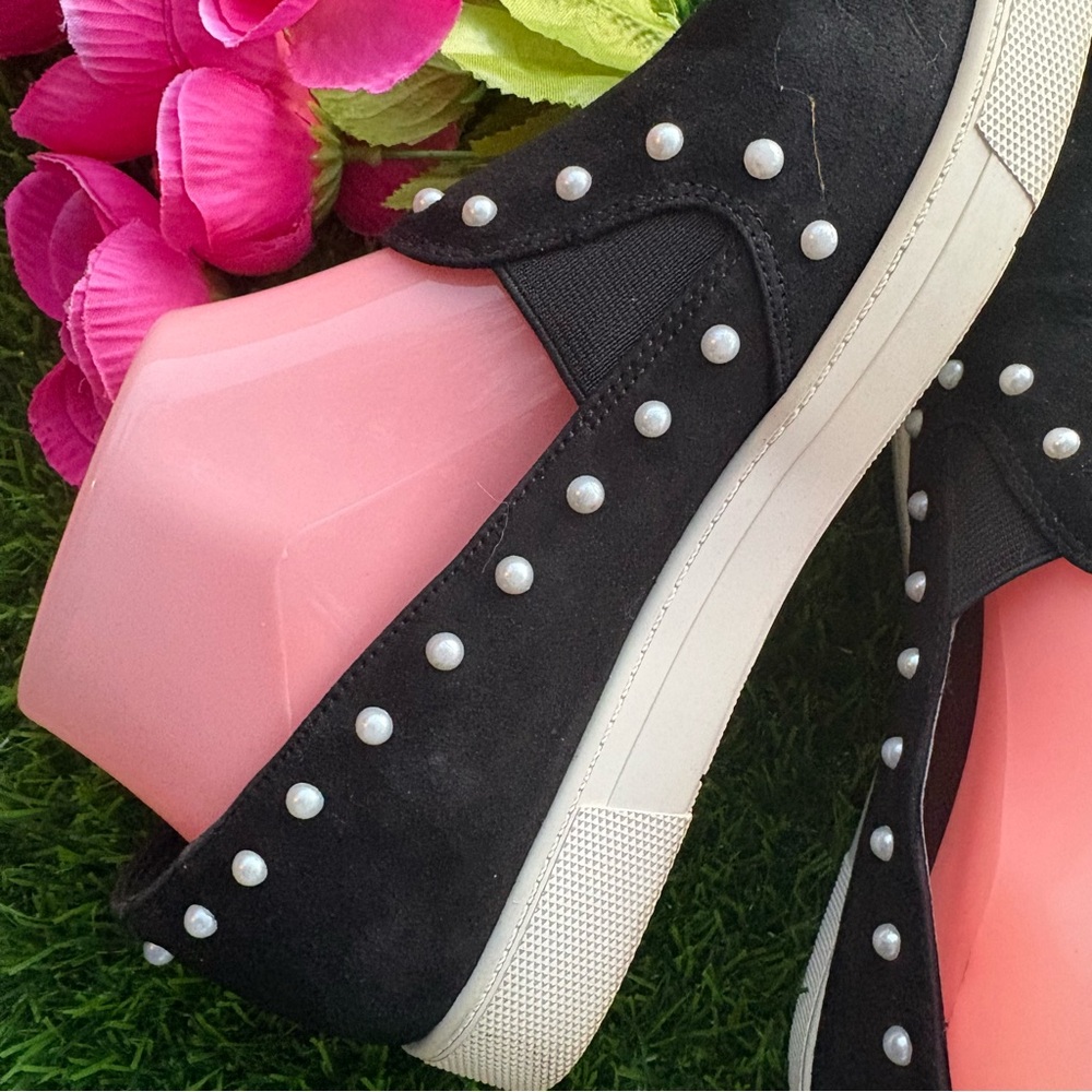 KARL LAGERFIELD NLACK POINTED TOE LEATHER SUEDE SNEAKERS FAUX PEARL TRIM 8.5 - Picture 10 of 10